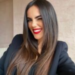 Özgü Kaya Instagram - black dress, red lipstick, with high heels… deadly combination❤️