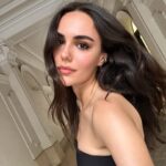 Özgü Kaya Instagram - bel immeuble parisien🖤