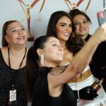 Özgü Kaya Instagram – backstage from the night✨ #pantenealtınkelebek 🖤