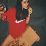 Özgü Kaya Instagram – 🍕❤️🍕❤️🍕❤️🍕❤️