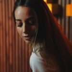 Özge Özaçar Instagram - work and 🎙️