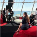 Özge Özaçar Instagram – Sinemanın ortak hayaller kurduran; rüyalar düşleten en güzel yeridir film festivalleri. Bir oyuncu olarak meslektaşlarım ve iş ortaklarımızla Istanbul, Adana, Antalya film festivallerinde bir araya gelmenin yanısıra, dünyanın en önemli uluslararası film festivalinde Cannes’da yeniden buluşmak yeni dostluklar kazandıran, vizyonumu genişleten harika bir deneyim oldu. Geçtiğimiz seneden sonra bir kez daha festival ana sponsoru @campariofficial misafirliği ile Cannes’da yerimi almış olmaktansa büyük mutluluk duyuyorum. Birlikte red carpet deneyimi yaşadıktan sonra, bu sene Negroni Talks programıyla bağımızı kuvvetlendirdiğimiz ve tüm onur konukları olarak Hyde Beach’teki partide festivali kutladığımız muhteşem bir akşam geçirdik! Until next time! ♥️

#RedPassion #CampariCinema #Cannes2024 #WeAreCinema 
#drinkresponsibly #ad 
 
Film festivals are the most beautiful places that make you dream. As an actor, meeting with my colleagues and business partners at the the world’s most important international film festival, was a wonderful experience that brought new friendships and expanded my vision. 

With the best team of @campariofficial & @campari.it 
After experiencing the red carpet together, this year we had a wonderful evening where we strengthened our bond with the Negroni Talks program and celebrated the festival at the party in Hyde Beach as all the guests of honor! As wise man said, There is no Negroni, without Campari! Until next time! ♥️

#RedPassion #CampariCinema #Cannes2024 #WeAreCinema 
#drinkresponsibly #ad