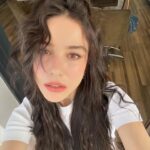 Özge Gürel Instagram - Sunkissed ☀️🎈