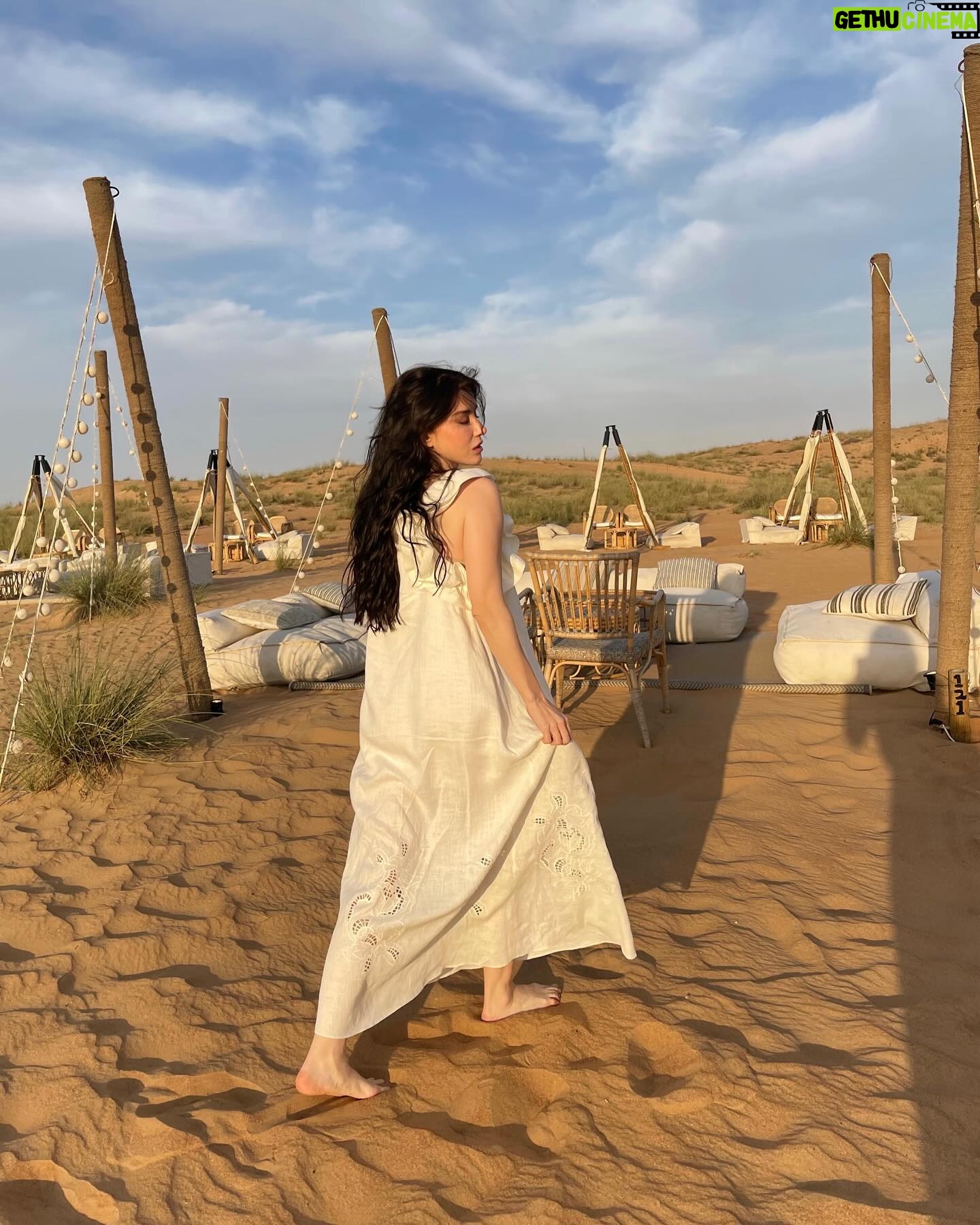 Özge Gürel Instagram - A day in the desert 🏜️