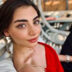 Özge Törer Instagram -