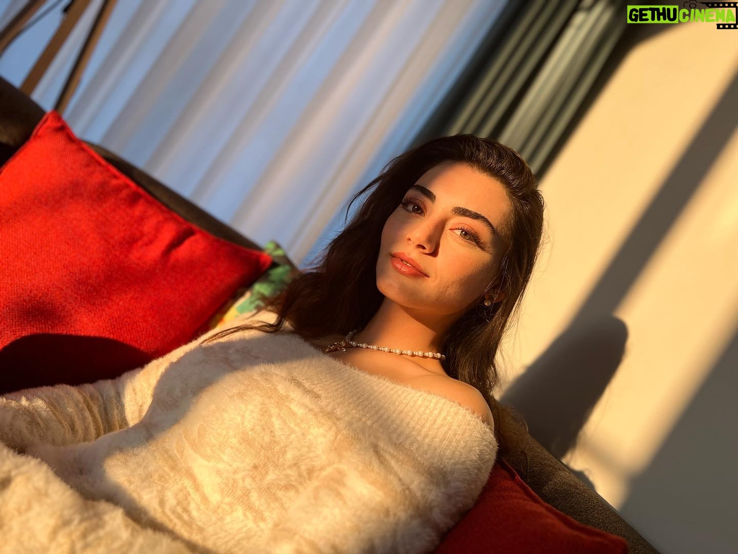 Özge Törer - 399.6K Likes - Huzurla gel #2023 🧚♀️