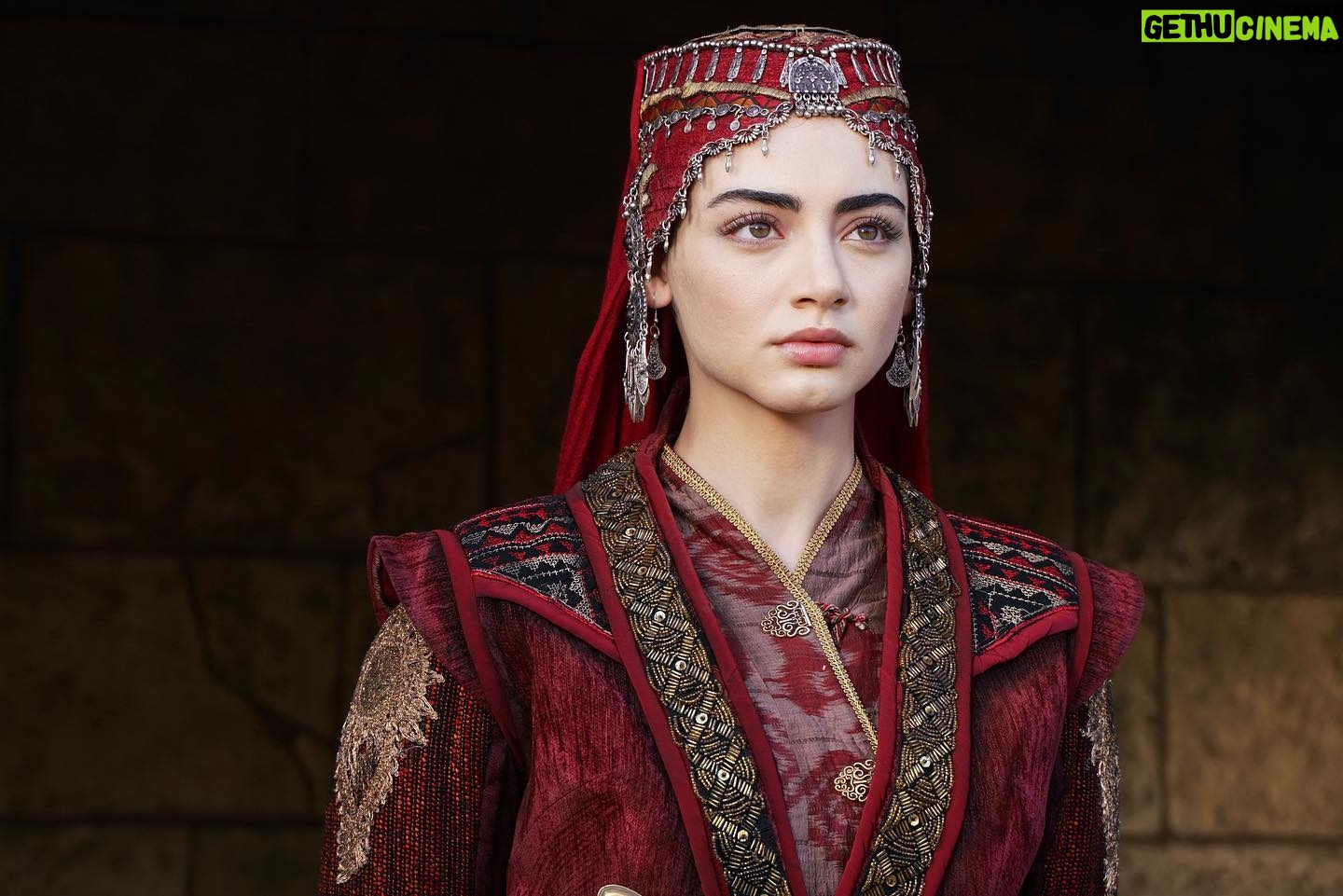 Özge Törer - 321.8K Likes - 🌹