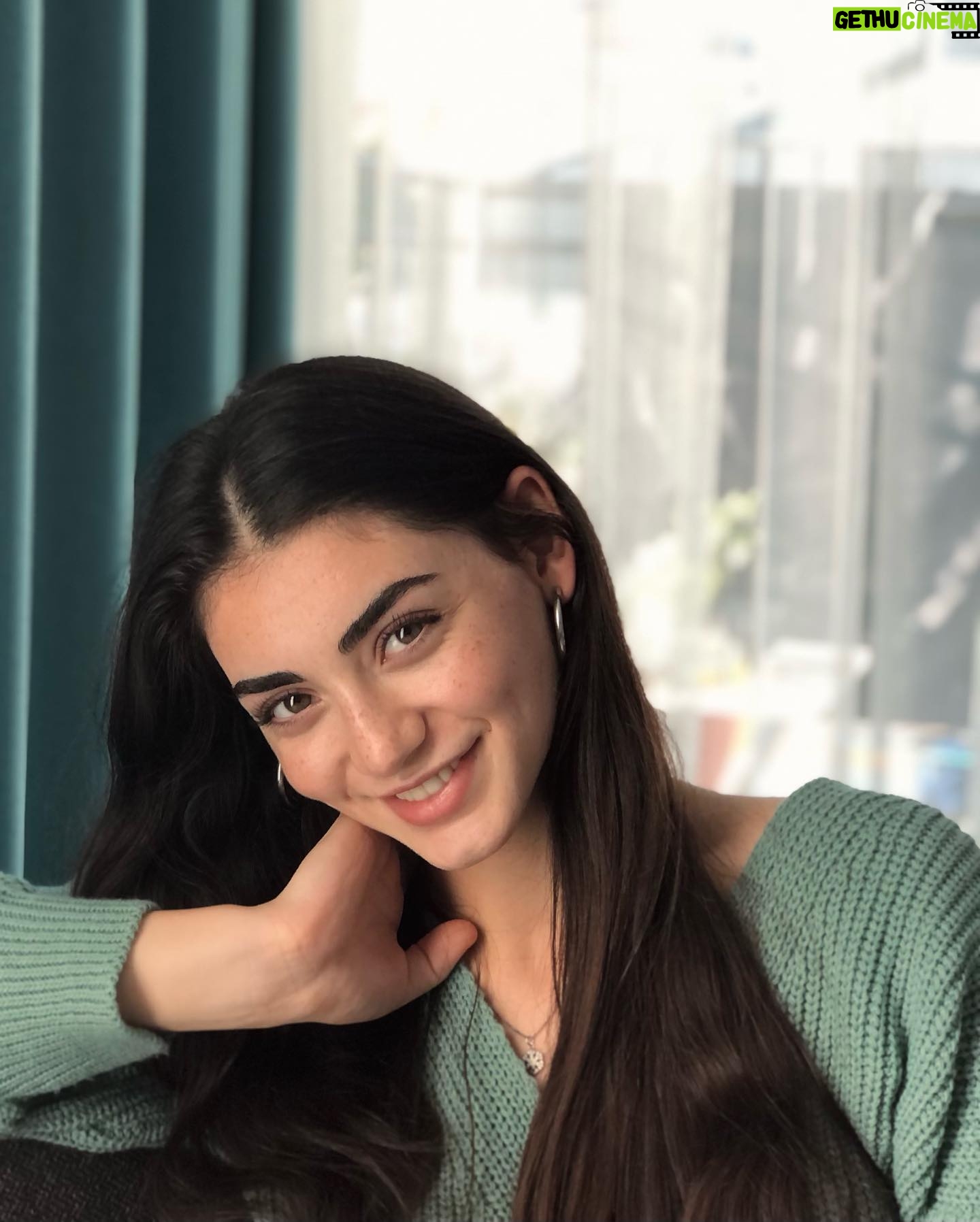 Özge Törer - 484.8K Likes - Anne gözünden 📸❤️