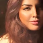 Özlem Balcı Instagram - En güzel dua, haberiniz olmadan isminizin geçtiği duadır. Duam odur ki; bizim için kim ne dua ederse, Rabbim duasına icabet edip, karşılığında onu bin misliyle mükafatlandırsın. ♥️🤲🏻♥️