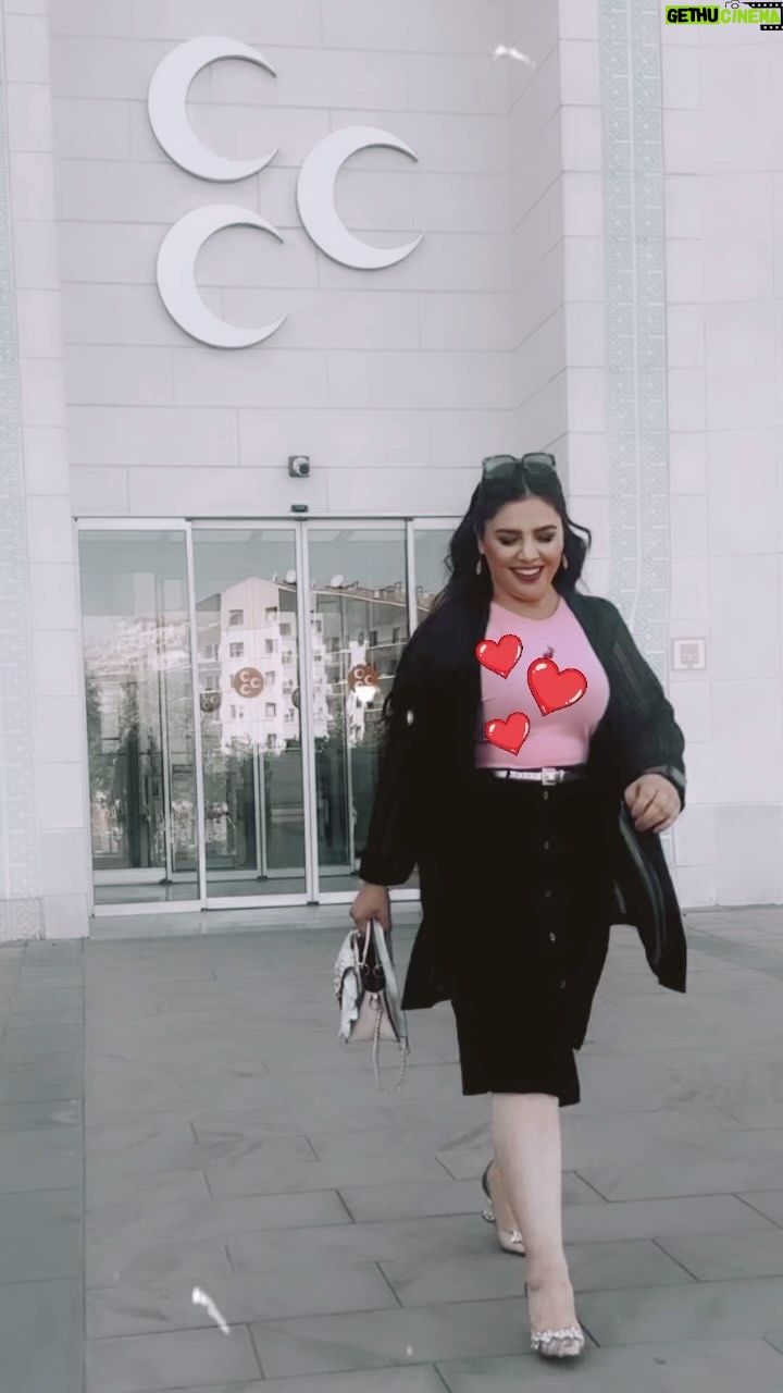 Özlem Balcı Instagram - 30 Ağustos 1922’nin Başkomutanı, ilk Cumhurbaşkanımız ve Cumhuriyetimizin banisi Gazi Mustafa Kemal Atatürk’ü, ülkü ve silah arkadaşlarını, aziz şehitlerimizi rahmet, minnet ve saygıyla anıyorum.🇹🇷 #30ağustoszaferbayramı