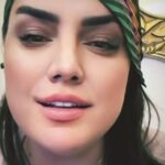 Özlem Balcı Instagram - Diyorlar ki bana: Kalsın şiir de söz de yerde! Sen araştır, göklere çıkan merdiven nerde? Necip Fazıl Kısakürek
