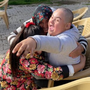 Özlem Balcı Instagram - Engelleri SEVGİYLE aşıyoruz💕 
10-16 Mayıs Engelliler Haftası🥰
