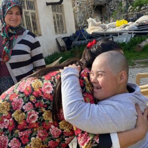 Özlem Balcı Instagram - Engelleri SEVGİYLE aşıyoruz💕 
10-16 Mayıs Engelliler Haftası🥰