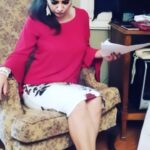 Özlem Balcı Instagram – Telaş etme! Sen çal da varsın açılmasın kapı.Az bekle hele! Çalınan her kapı hemen açılsaydı,telkin eder miydi Allah sabrı?