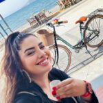 Özlem Balcı Instagram - 1.foto: Yine mi çiçek😎 2.foto: Yine 🌹