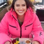 Özlem Balcı Instagram - “Rabbim herkesin; kalbine, yüreğine, niyetine, göre versin.” Amin🤲