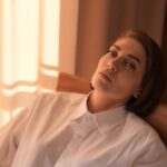 Öznur Serçeler Instagram – Eve iş getirdik 😁⠀
📷 @ygtguven ♥️