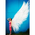 Öznur Serçeler Instagram – Tam 1 yıl önce bugün #erkencikuş çekimlerine başlamıştık. O kuş bugün daha büyük kanatlarla yeni serüvenlere uçmaya hazır.🧿
Fotograf: @mortezaatabaki