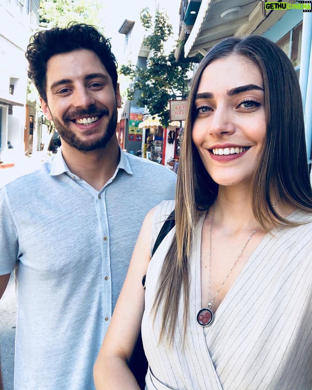 Öznur Serçeler - 178.1K Likes - Leyla ve Osman ✌🏼
#erkencikuş