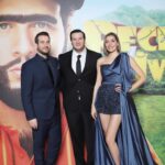 Öznur Serçeler Instagram – Recep İvedik7 ile bugün Disney  ‘ta buluşuyoruz!🍿⠀
⠀
Dün gece galamızda heyecanıma ortak olan herkese çok teşekkür ederim! ✨ ⠀
Set temposunda hayal ettiğimiz elbiseyi kısa süre içinde hazırlayan tasarımcımız @suleymanguvencc ⠀
@alissenuera ⠀
Her an yanımda ve her anımda mutluluğuma ortak olan canım menajerlerim @management.be ailesi 🌹 💙✨⠀
@esergk ⠀
@hamiyetaktass ⠀
@mustafaayata ⠀
@ebruesenturgud⠀