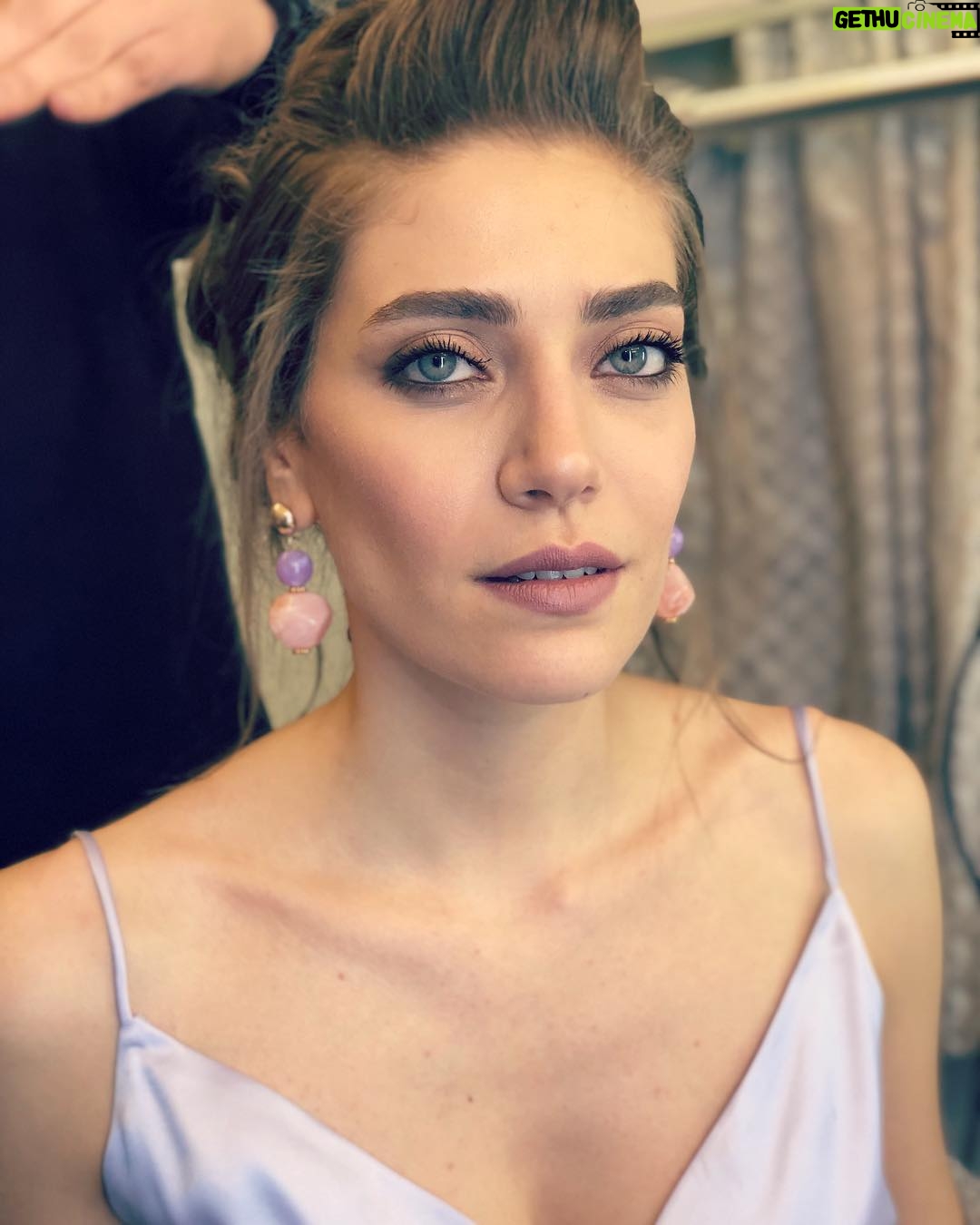 Öznur Serçeler - 187.4K Likes - Hedayee orhan makyajı ✌🏼 @hediyeorhan