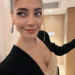 Öznur Serçeler Instagram – Altın Kelebek ✨

Beni bu geceye hazırlayan herkese teşekkür ederim 🙏🏻🩷