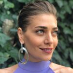 Öznur Serçeler Instagram – 💜🙏🏼
💄 @hediyeorhan 💇🏼‍♀️ @bilalarac 👗 @dilsanyelc  @costumebydilsan 📷 @aliyagciii
