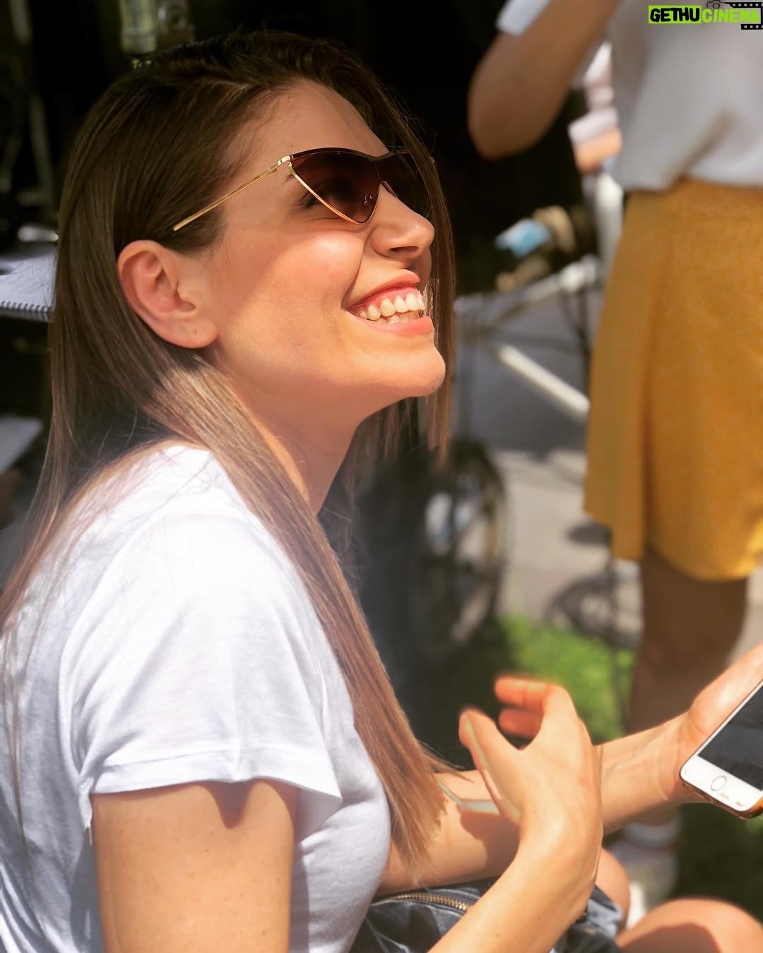 Öznur Serçeler Instagram - 💛 📷 @dilsanyelc