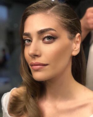 Öznur Serçeler Instagram - 🌻