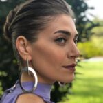 Öznur Serçeler Instagram – 💜🙏🏼
💄 @hediyeorhan 💇🏼‍♀️ @bilalarac 👗 @dilsanyelc  @costumebydilsan 📷 @aliyagciii