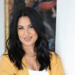 İclal Aydın Instagram – Veee ilk bölümü gönderdim editörüm @tolgameric1595 ‘e…
25 dakika sonra beklenen telefon geldi🥰
“İşte tam da bu!” dedi Tolga..
Hadi inşallah. Tam da O olsun! 💙🧿
#yeniroman
@artemisyayinlari