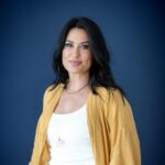 İclal Aydın Instagram – Eveet..
Uzun bir aradan sonra okurumla buluşmaya hazırım.
20 Ocak Cumartesi günü saat 12:00’de Adana 16. Çukurova Kitap Fuarı’nda kitaplarımı imzalayacağım.
Görüşmek üzere💙
@artemisyayinlari #bunusenoku #söylenmemişsözler #unutursun #bircihankafes #üçkızkardeş #kalbimincanmayası #yazbitmesin #evlerinışıklarıbirbiryanarken #gördüğümesevindim #bitmişaşklaremanetçisi #kağıtkesikleri #seninadınbilegeçmedi #zeyneplalbüyürken