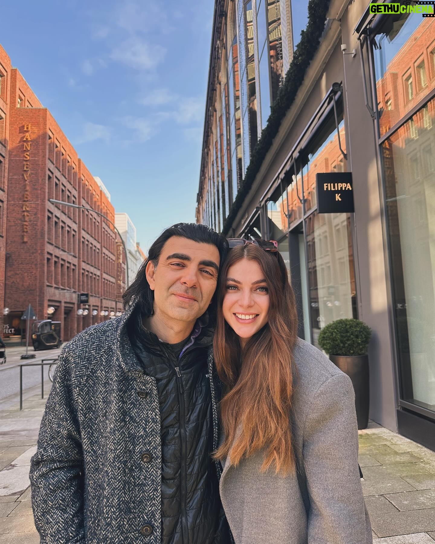 İlay Erkök - 25.6K Likes - The same dates again and unchanging spirits.
•
Last day full of inspirations
••
As I’ve always said “Ich liebe dich,Hamburg!”🤍
