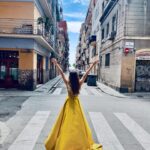 İlay Erkök Instagram - Beyond the clouds 💛 See you soon Barcelona @seldanagig @uripaulo