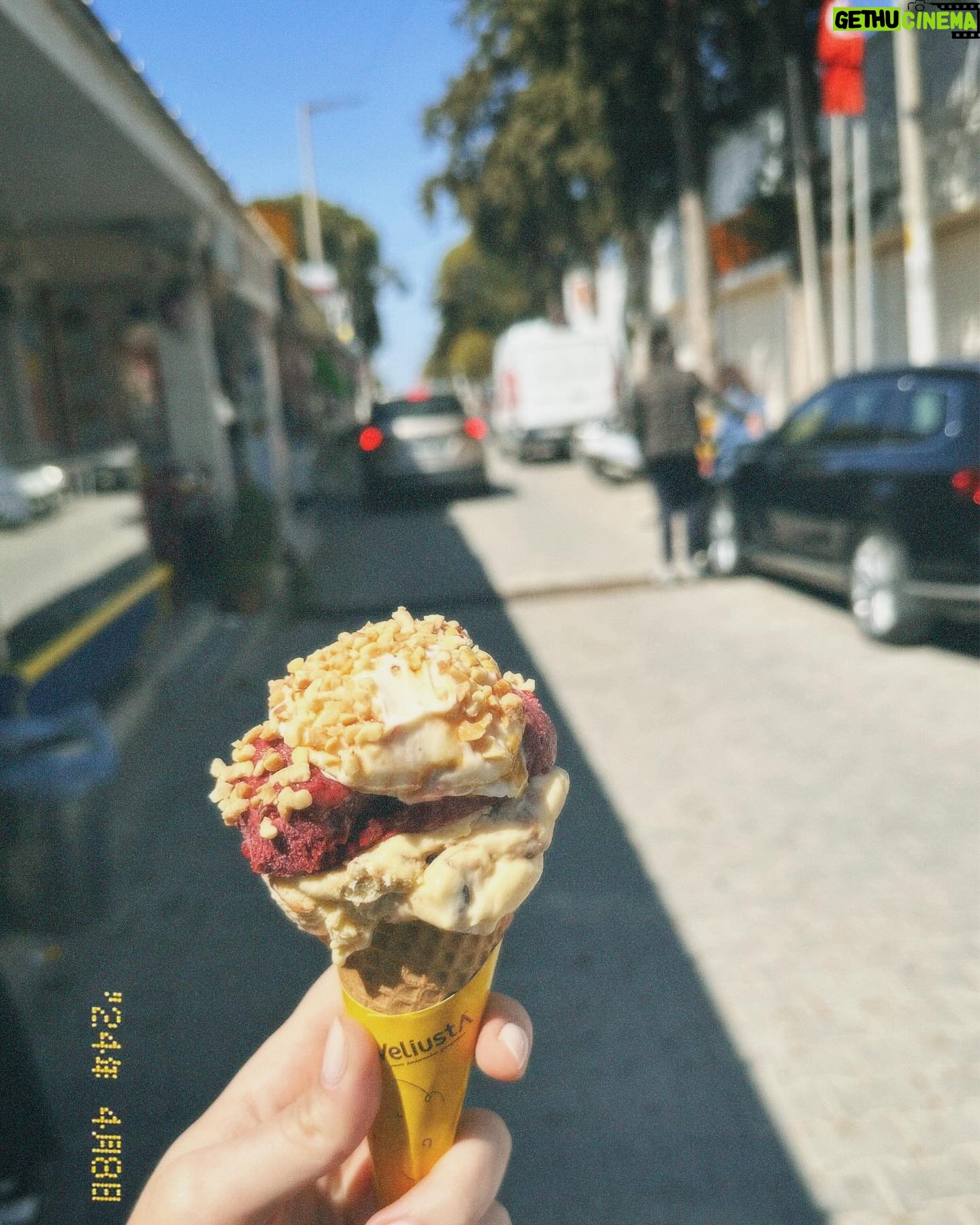 İlay Erkök - 3 Likes - 🌸
•
a stunning day in Urla #dumplings w/ M,A
•
🩷