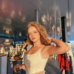 İpek Filiz Yazıcı Instagram - 🫶🏻🔆🦋🐥 #pullandbearcomunity @pullandbear #işbirliği
