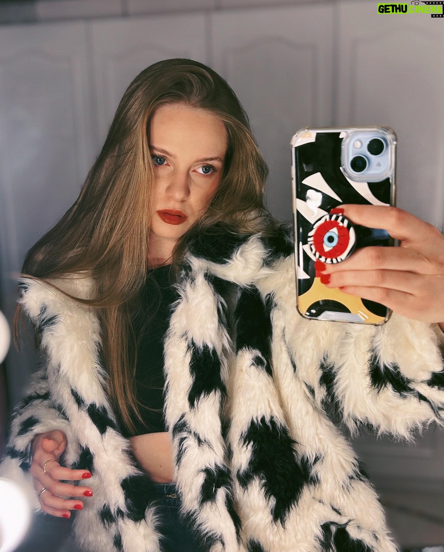 İpek Filiz Yazıcı Instagram - Ben çıktım