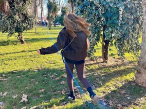 İpek Filiz Yazıcı Instagram - “Öylesine değil de harbisinden delice.”