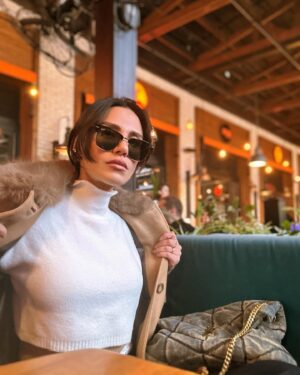Şükran Ovalı Instagram - Heleeee hele kim gelmiş:)☺️💙