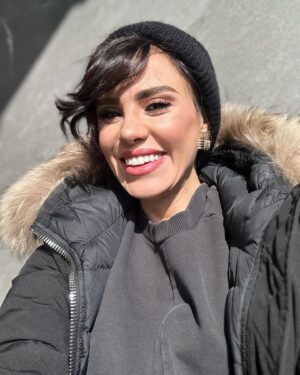 Şükran Ovalı Instagram - 💜saçları kestrmedim toplayıverdim :)))
