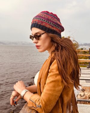 Şükran Ovalı Instagram - 🍂🤎 msj açık :)