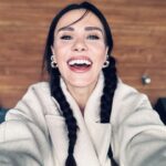 Şükran Ovalı Instagram – Bilekliğiiiiimi göstermekten çekinmem çünküüüü kankam aldı @gozdesedaaltunerr ☺️♥️ dipnot kendinizle şımarın #selfie siiiii