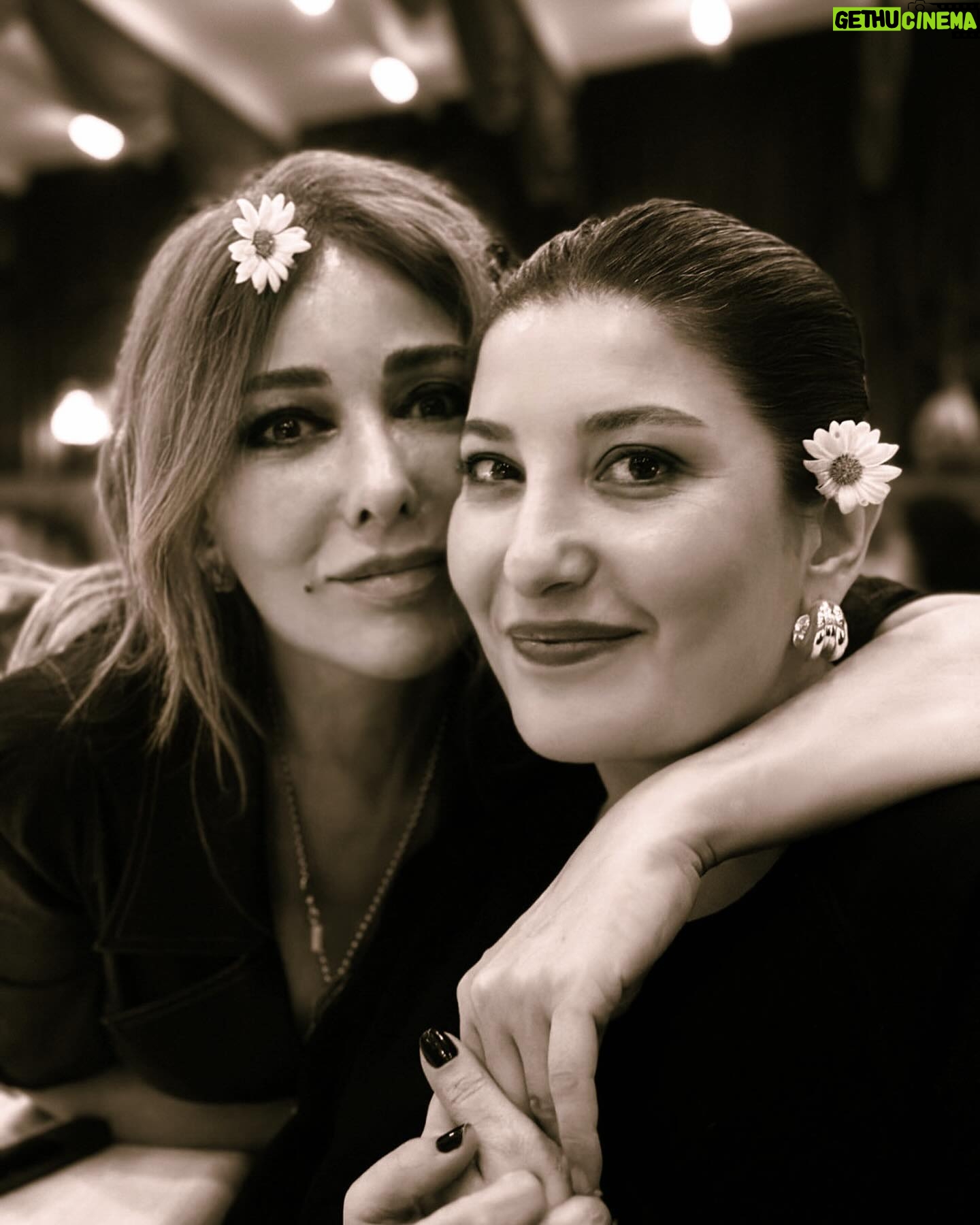 Şebnem Bozoklu Instagram - İşte böyle ikinci fotoğraftaki gibi. ❤️ Zerrin… @zerrintekindor
