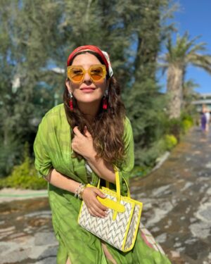 Şebnem Bozoklu Instagram - Setin ilk günü. Selini takdimimdir. #gelintakımı 🧡🧡