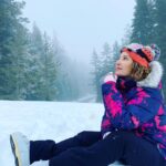 Şebnem Bozoklu Instagram - Tatil fotoğrafı gibi görünen set fotoğraflarım da burada dursun ⛄️🤍