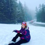 Şebnem Bozoklu Instagram - Tatil fotoğrafı gibi görünen set fotoğraflarım da burada dursun ⛄️🤍