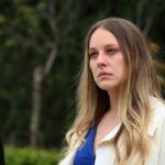 Şeyma Korkmaz Instagram - 36 bölümlük Sude maceram bu akşam nihayetleniyor. İyi ki kesişti yollar ve bu akşam bu yolun sonuna geldik. Bu yolculukta bana eşlik eden canım oyuncu arkadaşlarıma, enerjisi yüksek ekip arkadaşlarıma, şahane yönetmenlerime ( #emrekabakuşak @elifeakarsu @dnzcancelik ) sevgili yapımcıma (@nazlihepturk @ngmediatv ) , emeği geçen herkese ve sadık seyircimize teşekkür ediyorum. Yeni maceralarda görüşmek üzere. #birküçükgünışığı . . . 📸: @ferhatsirinn
