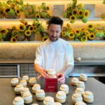 Cédric Grolet Instagram - Chou à la crème vanillée en trompe l’œil #cedricgrolet & #mashle 🥚