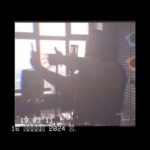 Cahid Huseynli Instagram – Телом не чувствую холод
В такт бьёт сердце, я чувствую голод
В нём внутри оголенный провод
Нет-нет
Не подходи
Не трогай 
Время начать по-новой
Тени молчат, я не дал им повод
Ноты рычат, мой лёд расколот
Я без мяча, но пру как Холланд