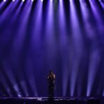 Cahid Huseynli Instagram - я не перестаю удивляться тому, как музыка способна объединять сердца и общается с каждым человеком на земном шаре - языком Жизни.. я счастлив общаться на этом языке с вами ❤️ обнимаю, благодарю и люблю